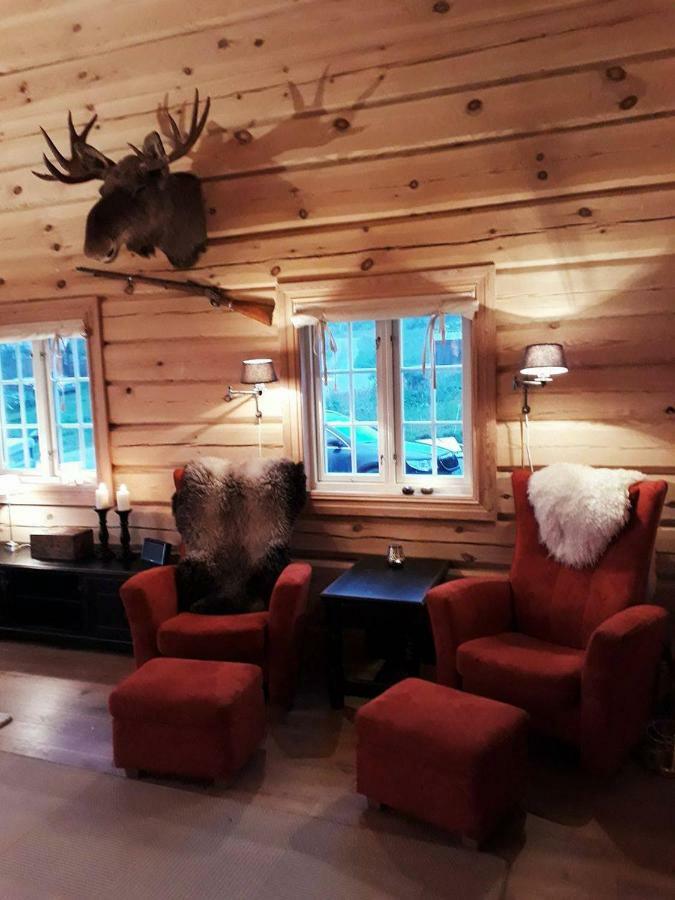 Blazerbu Four-Bedroom Chalet Myro エクステリア 写真